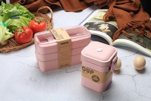 Contenant rose 600 ml pour réchauffer vos soupes