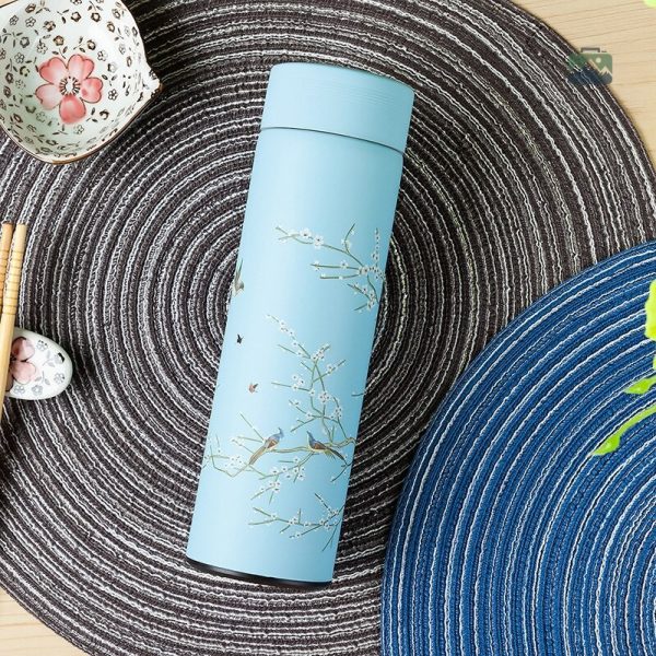 Thermos à thé avec infuseur intégré