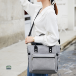 Sac réfrigérant rose avec bandoulière ajustable