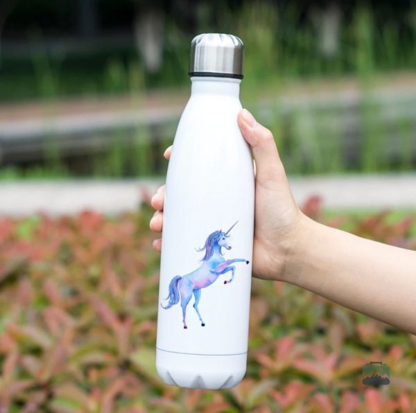 Design licorne sur gourde isotherme colorée