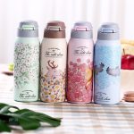 Gourde Nature Fleurie, style floral et pratique pour vos sorties
