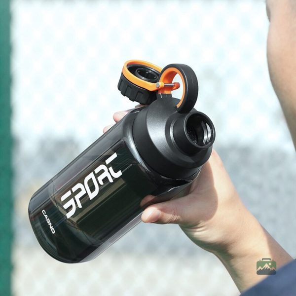 Gourde noire légère et transparente, idéale pour le sport