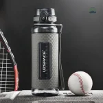 Gourde légère et pratique couleur menthe pour le sport
