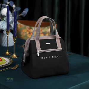 Sac de déjeuner isotherme noir, pratique et stylé pour vos repas