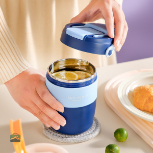 Lunch box marron idéale pour garder les aliments au chaud
