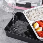 Solution de repas saine avec 4 compartiments séparés