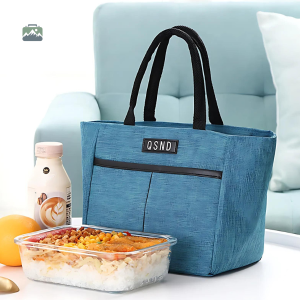 Sac isotherme pratique et stylé en bleu pour pique-nique