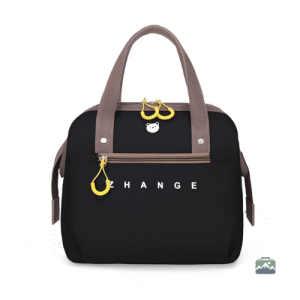 Sac isotherme femme noir élégant et pratique pour vos repas en déplacement