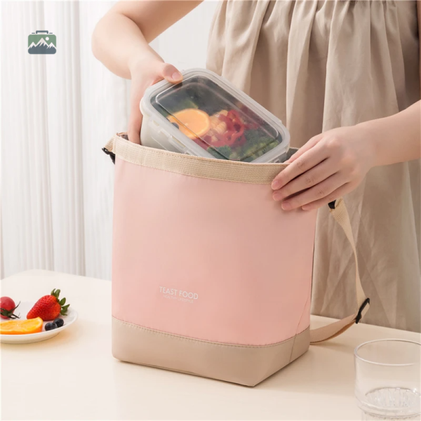 Sac repas isotherme, pliable et facile à transporter