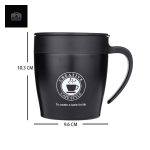 Mug pour café en acier inoxydable isolé