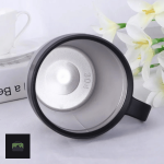 Tasse isotherme avec prise en main facile
