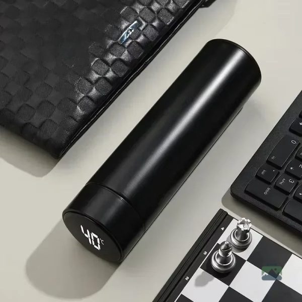 Thermos intelligent pour boissons chaudes